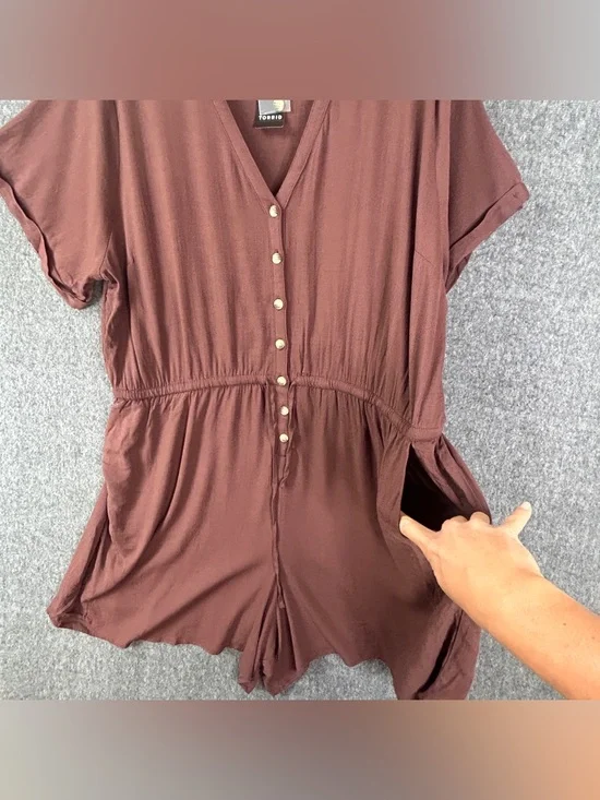 Torrid Romper Womens 3X Brown Rayon Slub Button Front V-Neck Tie Waist Pockets - Picture 5 of 16